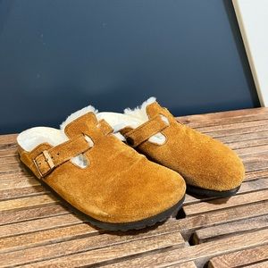 Birkenstock Boston Shearling Clogs in Mink